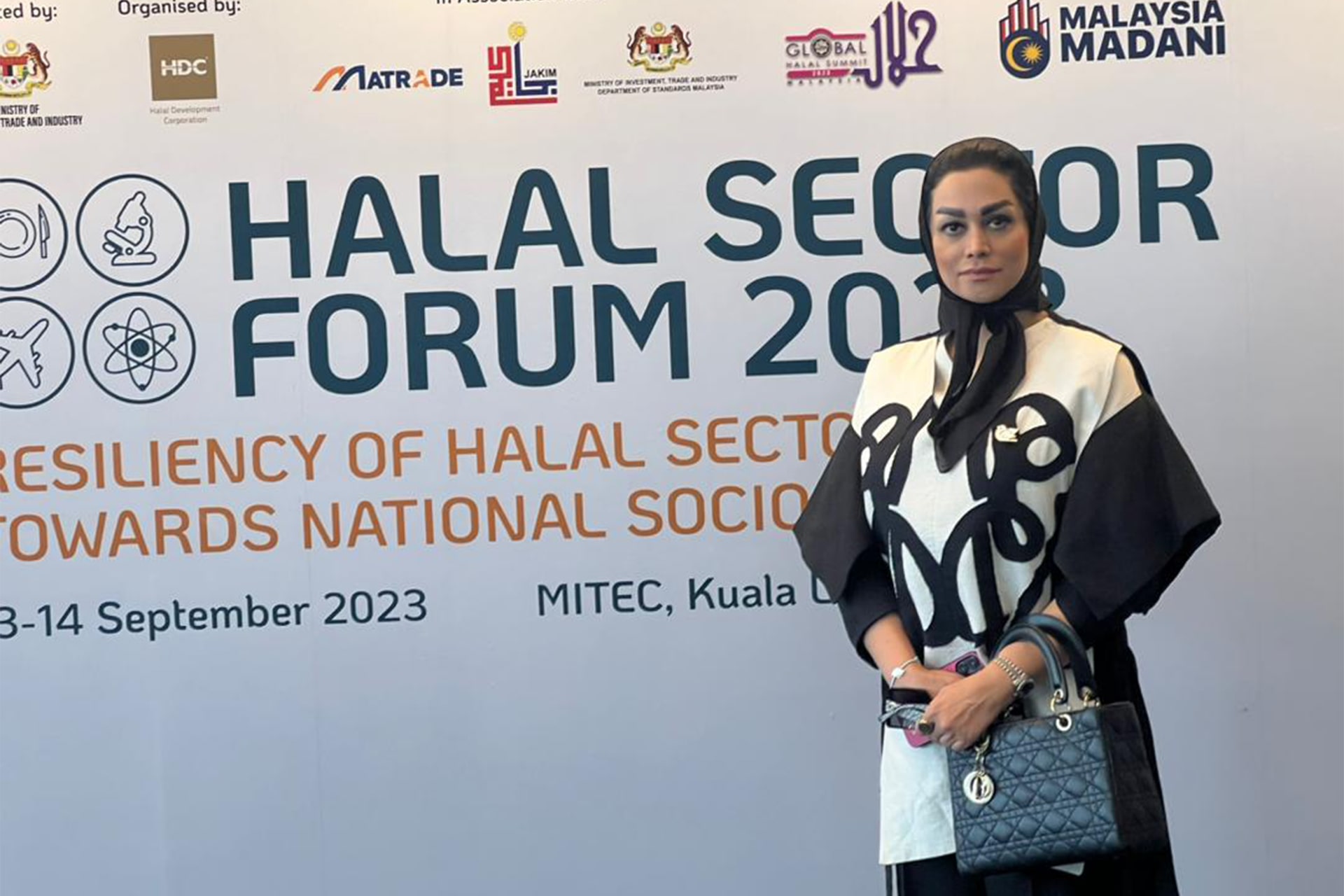 dr mina in malaysia 01